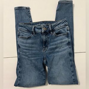 American Eagle Next Level Stretch Distressed Jeans Size 0 Blue Denim Women